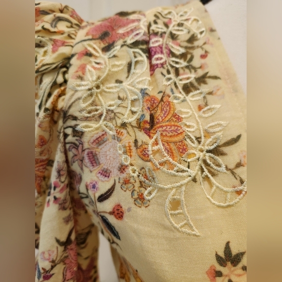 Hemant & Nandit Lyla Floral Crop Top - Picture 6 of 14